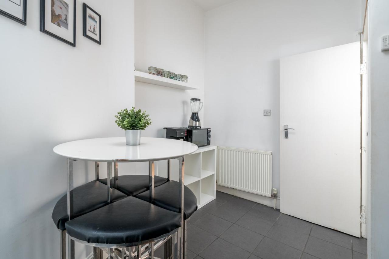 Soho Apartment Sleeps 4, Covent Garden & Leicester Square Londra Esterno foto
