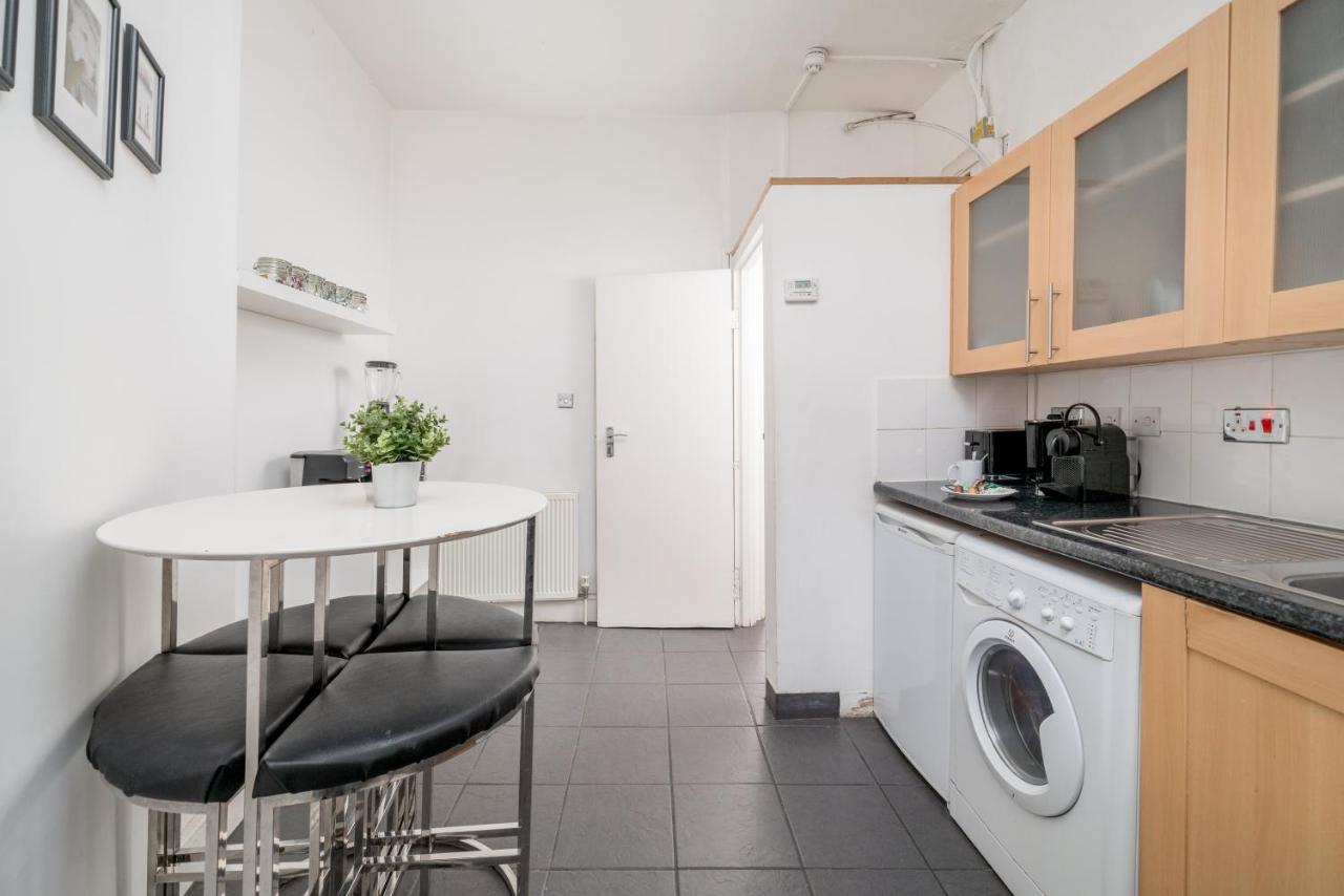 Soho Apartment Sleeps 4, Covent Garden & Leicester Square Londra Esterno foto